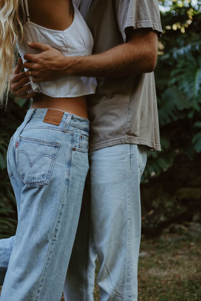 couple hugging engagement photographer hawaii